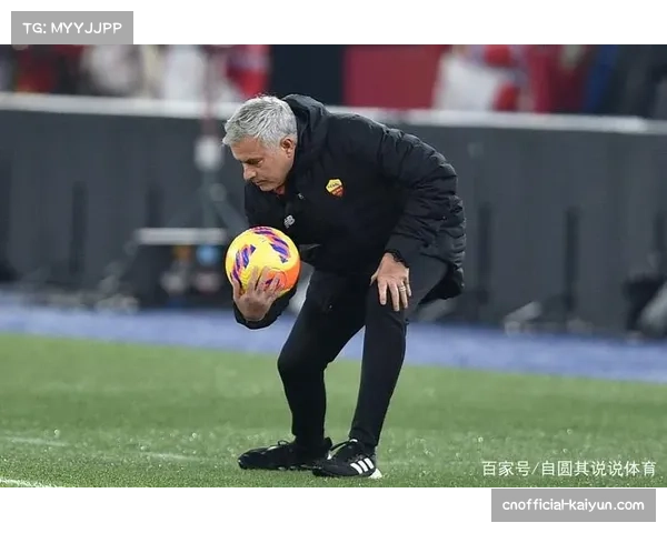 蓝衣2-1点球胜海怪 球队防守体系在连续客场中经受住考验